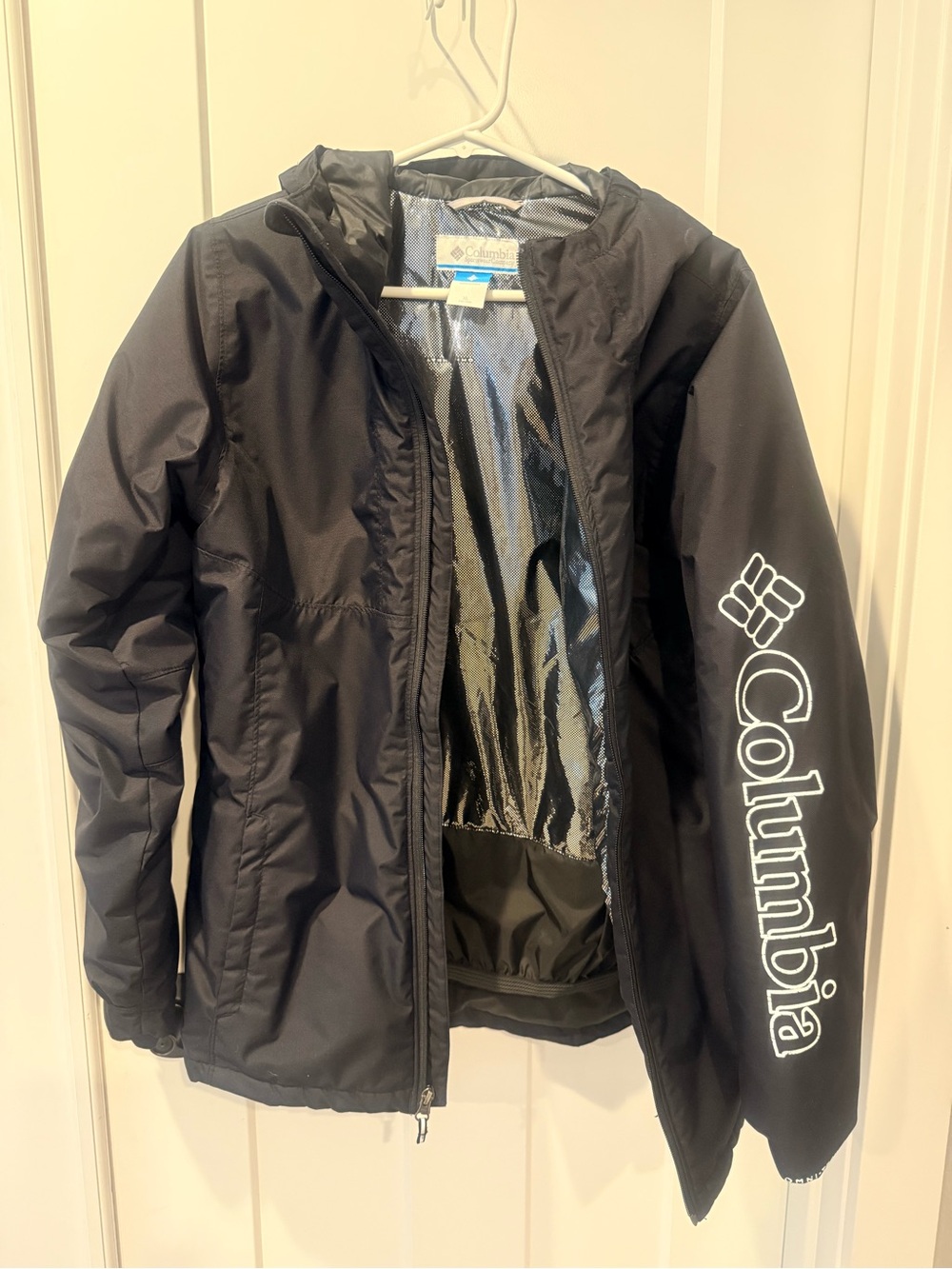 Columbia Kids Black Hooded Rain Jacket with Logo Sleeve